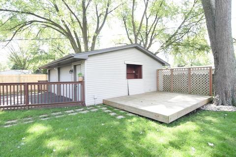 19 Hampton Rd, Montgomery, IL 60538 photo 4