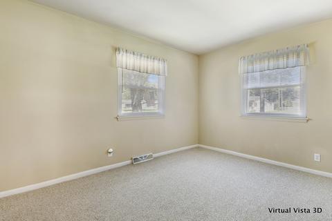 19 Hampton Rd, Montgomery, IL 60538 photo 9