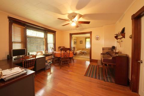 114 N Pine St, Gardner, IL 60424 photo 4