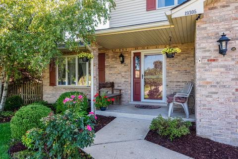 19305 Weber Ct, Mokena, IL 60448 photo 2