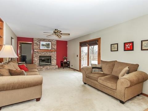 2204 Jordan Ln, Elgin, IL 60123 photo 19