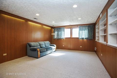 557 S Westgate Rd, Des Plaines, IL 60016 photo 10