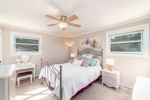 716 Spring St, Roselle, IL 60172 photo 11