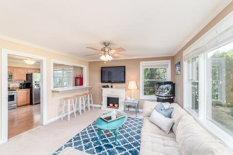 716 Spring St, Roselle, IL 60172 photo 8