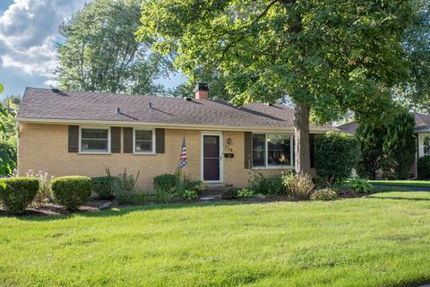 716 Spring St, Roselle, IL 60172 photo 1