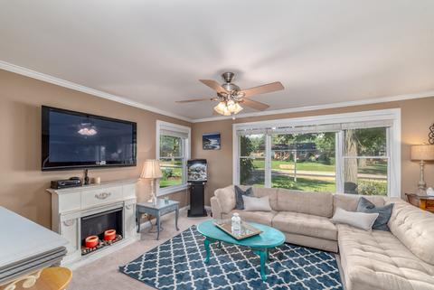 716 Spring St, Roselle, IL 60172 photo 6