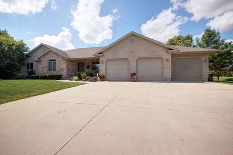 201 Clover Ln, Philo, IL 61864 photo 3