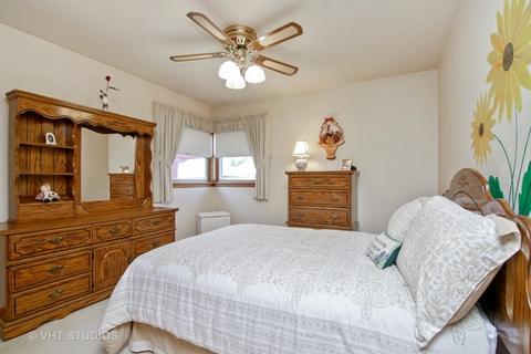 7010 W Wright Ter, Niles, IL 60714 photo 7
