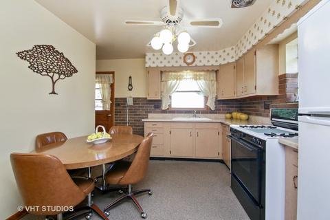 7010 W Wright Ter, Niles, IL 60714 photo 4