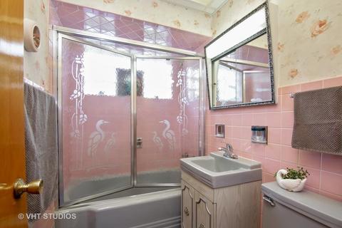 7010 W Wright Ter, Niles, IL 60714 photo 9