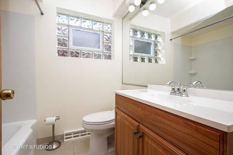 325 E 89th Pl, Chicago, IL 60619 photo 8