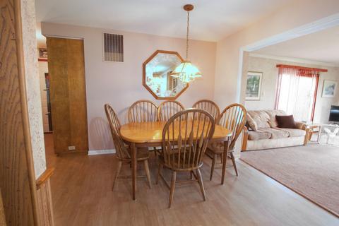 573 Arrowhead Trl, Carol Stream, IL 60188 photo 5
