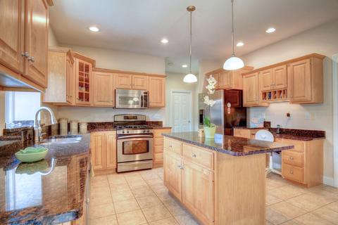 2108 Emerald Dr, Champaign, IL 61822 photo 24