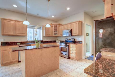 2108 Emerald Dr, Champaign, IL 61822 photo 23