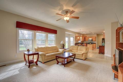 2108 Emerald Dr, Champaign, IL 61822 photo 18