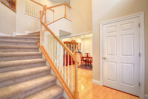 2108 Emerald Dr, Champaign, IL 61822 photo 9