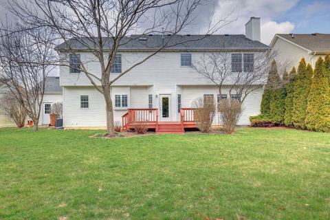 2108 Emerald Dr, Champaign, IL 61822 photo 4