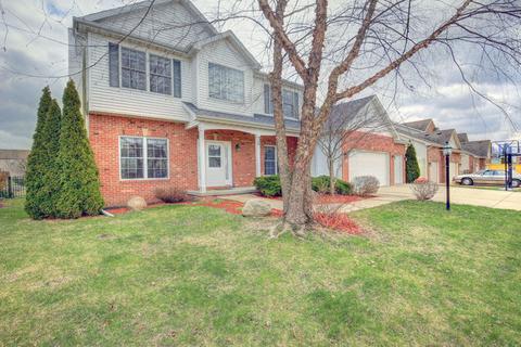 2108 Emerald Dr, Champaign, IL 61822 photo 2