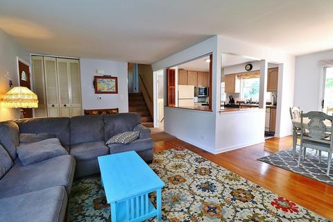 4305 W Shore Dr, Mchenry, IL 60050 photo 5