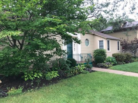 30 E Thompson St, Princeton, IL 61356 photo 2