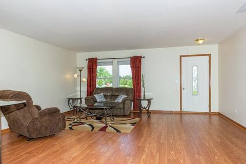 14451 Independence Dr, Plainfield, IL 60544 photo 4