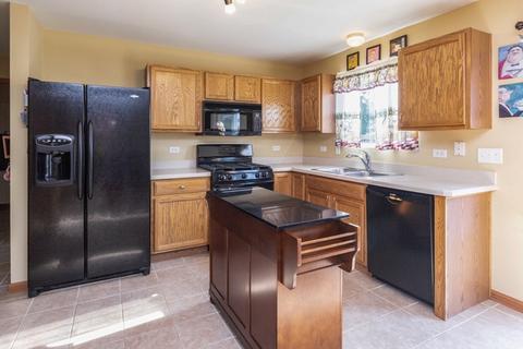 14451 Independence Dr, Plainfield, IL 60544 photo 3
