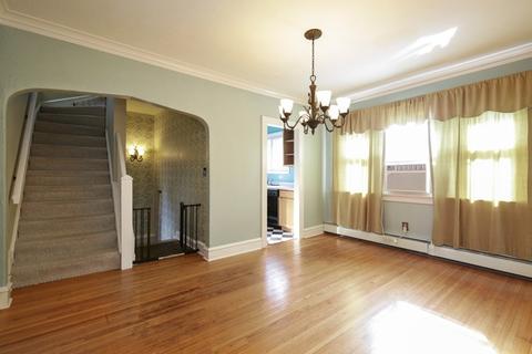 310 Hamilton Ave, Elgin, IL 60123 photo 5