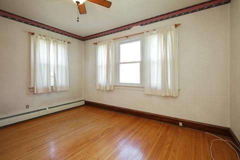 310 Hamilton Ave, Elgin, IL 60123 photo 8