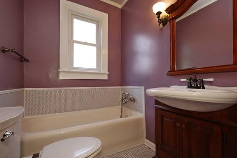 310 Hamilton Ave, Elgin, IL 60123 photo 10