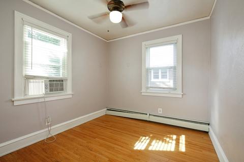 310 Hamilton Ave, Elgin, IL 60123 photo 9