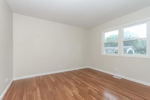 1360 Nottingham Ln, Hoffman Estates, IL 60169 photo 14
