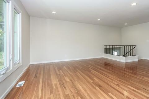 1360 Nottingham Ln, Hoffman Estates, IL 60169 photo 4