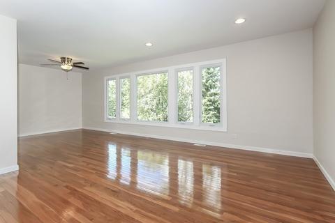 1360 Nottingham Ln, Hoffman Estates, IL 60169 photo 3