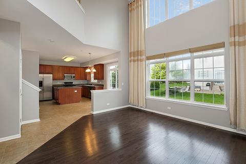 5959 Chatham Dr, Hoffman Estates, IL 60192 photo 10