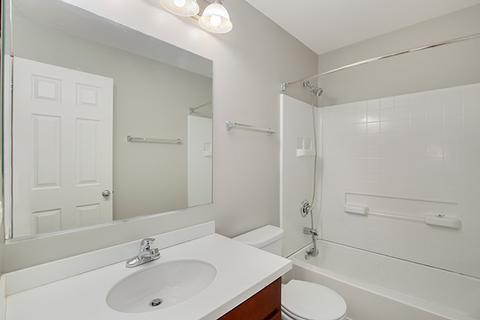 5959 Chatham Dr, Hoffman Estates, IL 60192 photo 23
