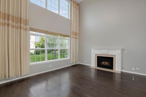 5959 Chatham Dr, Hoffman Estates, IL 60192 photo 11