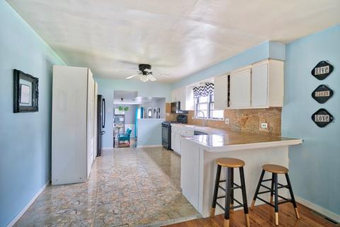 8446 Central Ave, Burbank, IL 60459 photo 9