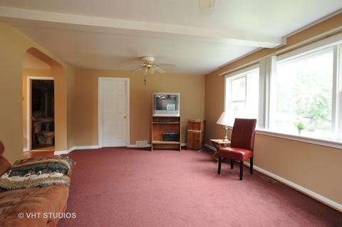 912 Paul St, Mchenry, IL 60051 photo 5