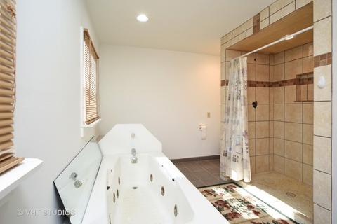 912 Paul St, Mchenry, IL 60051 photo 12