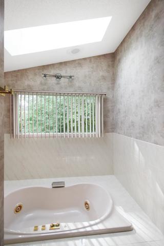 1108 Baxter Ln, Freeport, IL 61032 photo 14