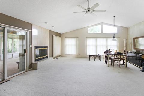 1108 Baxter Ln, Freeport, IL 61032 photo 3