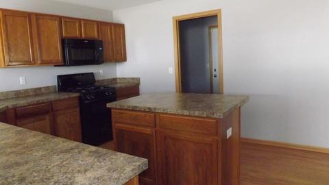607 Meadow Ln, Harvard, IL 60033 photo 8