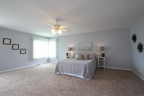 408 Pinehurst Ct, Gurnee, IL 60031 photo 8