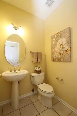 408 Pinehurst Ct, Gurnee, IL 60031 photo 12
