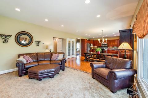 917 Wakeman Ave, Wheaton, IL 60187 photo 5