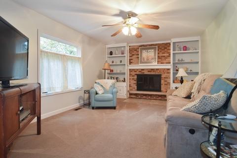 2283 Westminster St, Wheaton, IL 60189 photo 6