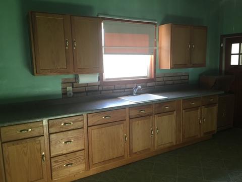 601 E 3rd St, Spring Valley, IL 61362 photo 9