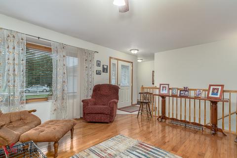 3025 Sandy Ridge Dr, Steger, IL 60475 photo 3