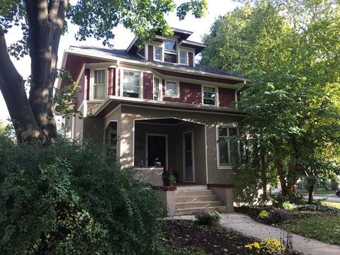 400 Walnut Ave, Elgin, IL 60123 photo 1