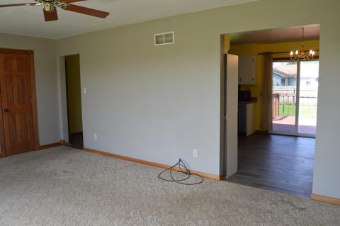 1090 E Southmor Rd, Morris, IL 60450 photo 3